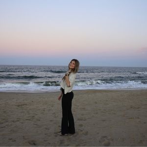 Meet your Posher, Norah